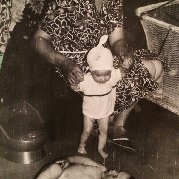 Красотка Елена Вожакина: от «Ментов» до «Первого отдела» и откуда кольцо и «три ребенка» Красотка Елена Вожакина: от «Ментов» до «Первого отдела» и откуда кольцо и «три ребенка»