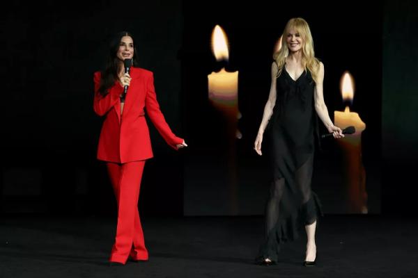 "Ведьмы вернулись": Николь Кидман и Сандра Буллок воссоединились на кинопремьере
"Ведьмы вернулись": Николь Кидман и Сандра Буллок воссоединились на кинопремьере