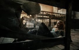 Смертоносный бегемот атакует туристов в трейлере хоррора «Пасть»