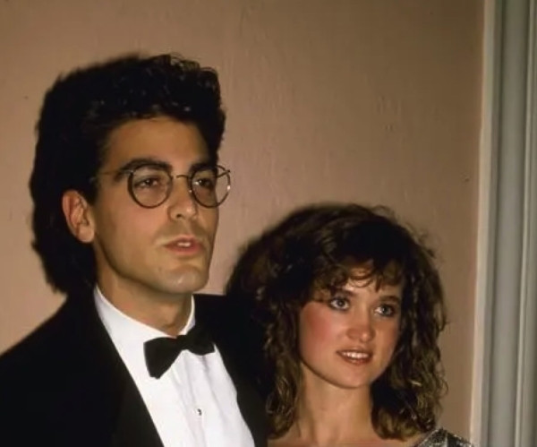 20 редких фотографий Джорджа Клуни: голливудский мачо — мечта всех женщин в мире 20 редких фотографий Джорджа Клуни: голливудский мачо — мечта всех женщин в мире
