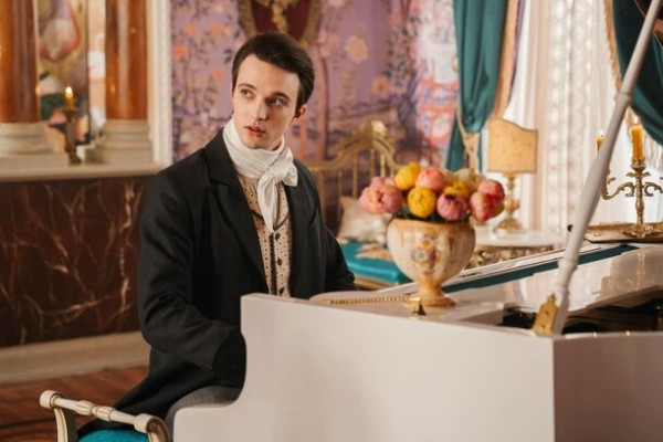 «Любовь — высшая сила»: актер Иван Трушин рассказал о съемках в сериале «История его служанки» «Любовь — высшая сила»: актер Иван Трушин рассказал о съемках в сериале «История его служанки»
