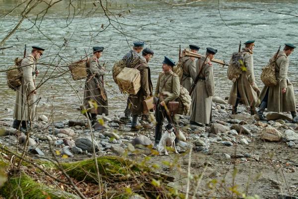 
                Евгений Миронов в тизер-трейлере сериала &laquo;Арсеньев&raquo;            